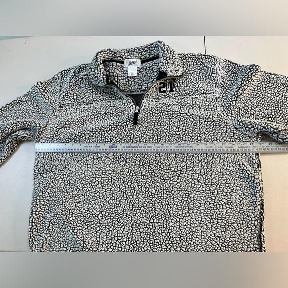 Light Grey Sherpa 2021 Pullover, Size 2XL - Picture 9 of 14